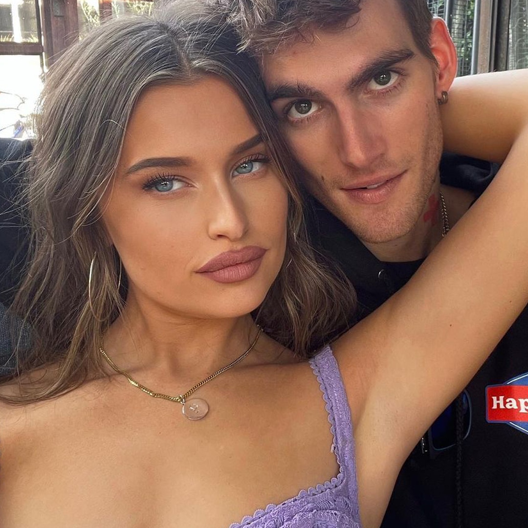 Presley Gerber Confirms Relationship With Model Lexi Wood With PDA-Packed Photos – E! Online